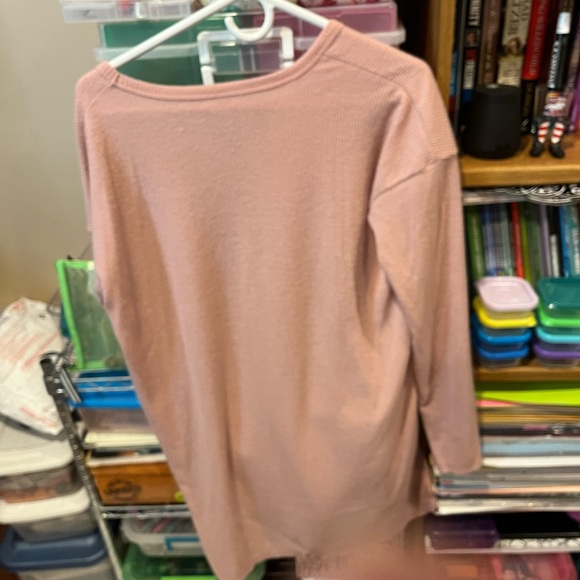 Soft pink, purchased from Dillards but can’t fit - Picture 2 of 4